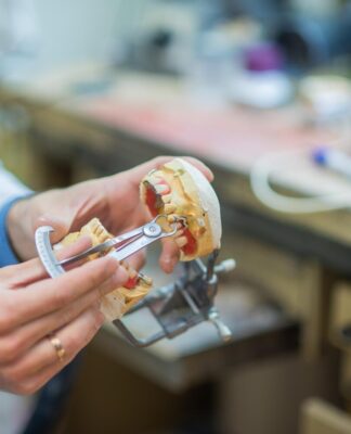 Nowoczesne implanty do pierwotnej stabilizacji Nowoczesne implanty do pierwotnej stabilizacji